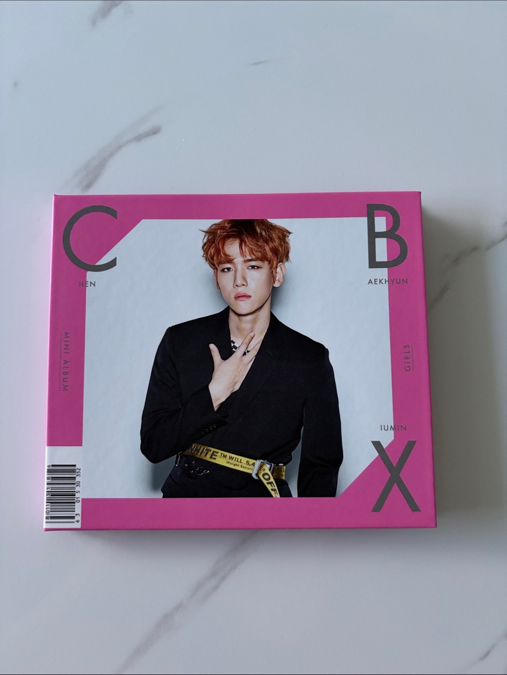 EXO-CBX 1st Japanese mini-album Girls Baekhyun version